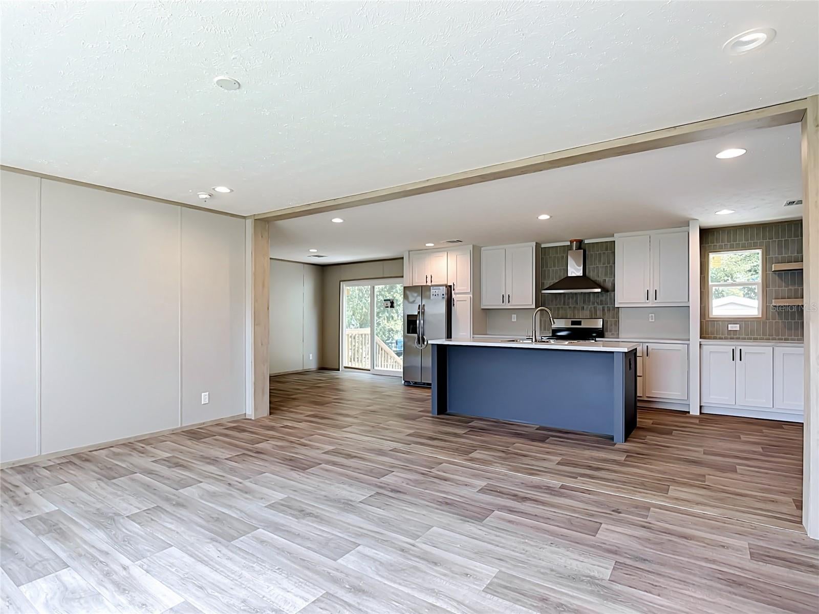 1626 TARPON BOULEVARD