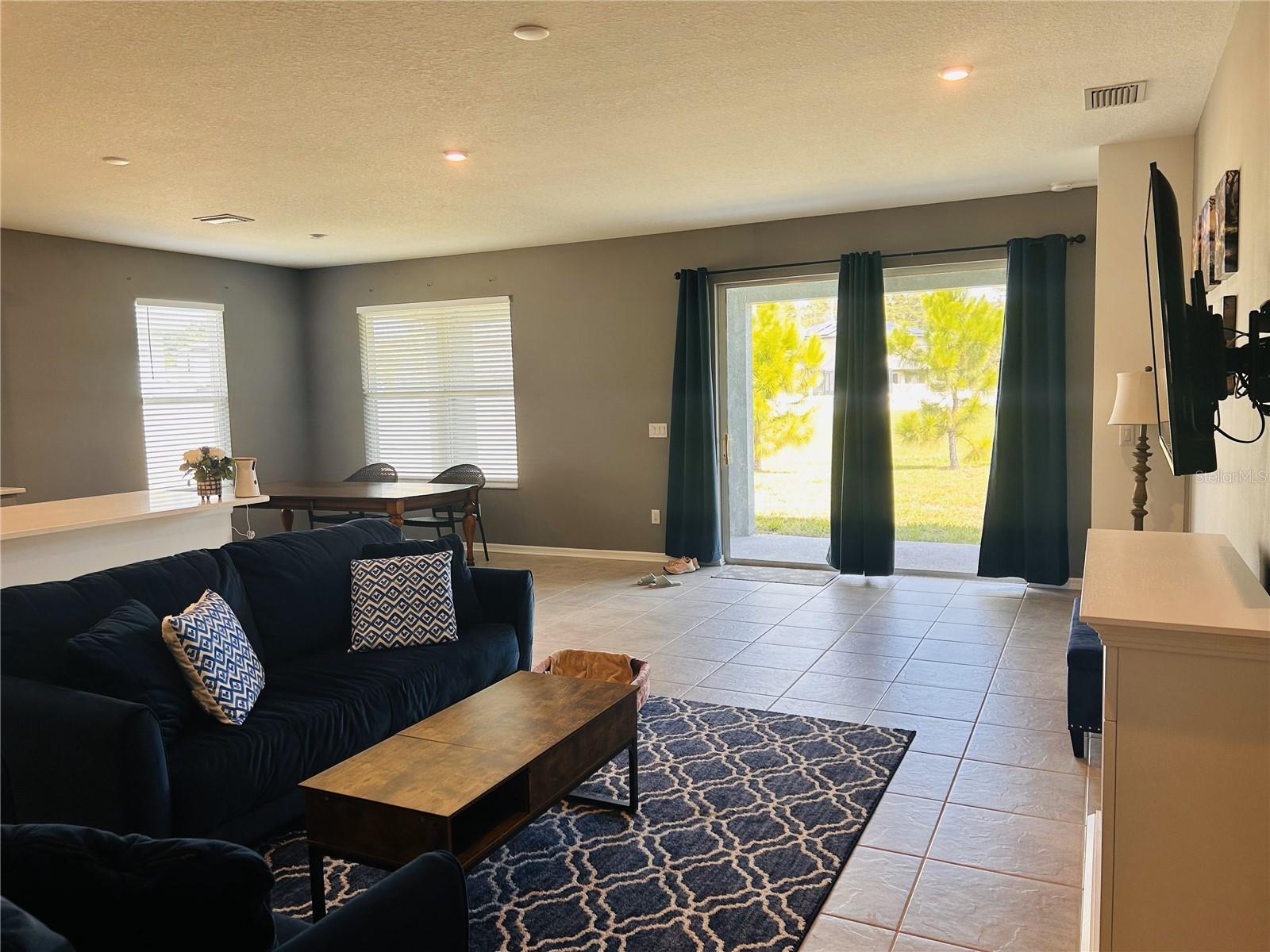 LAKESIDE PH 3 - Residential