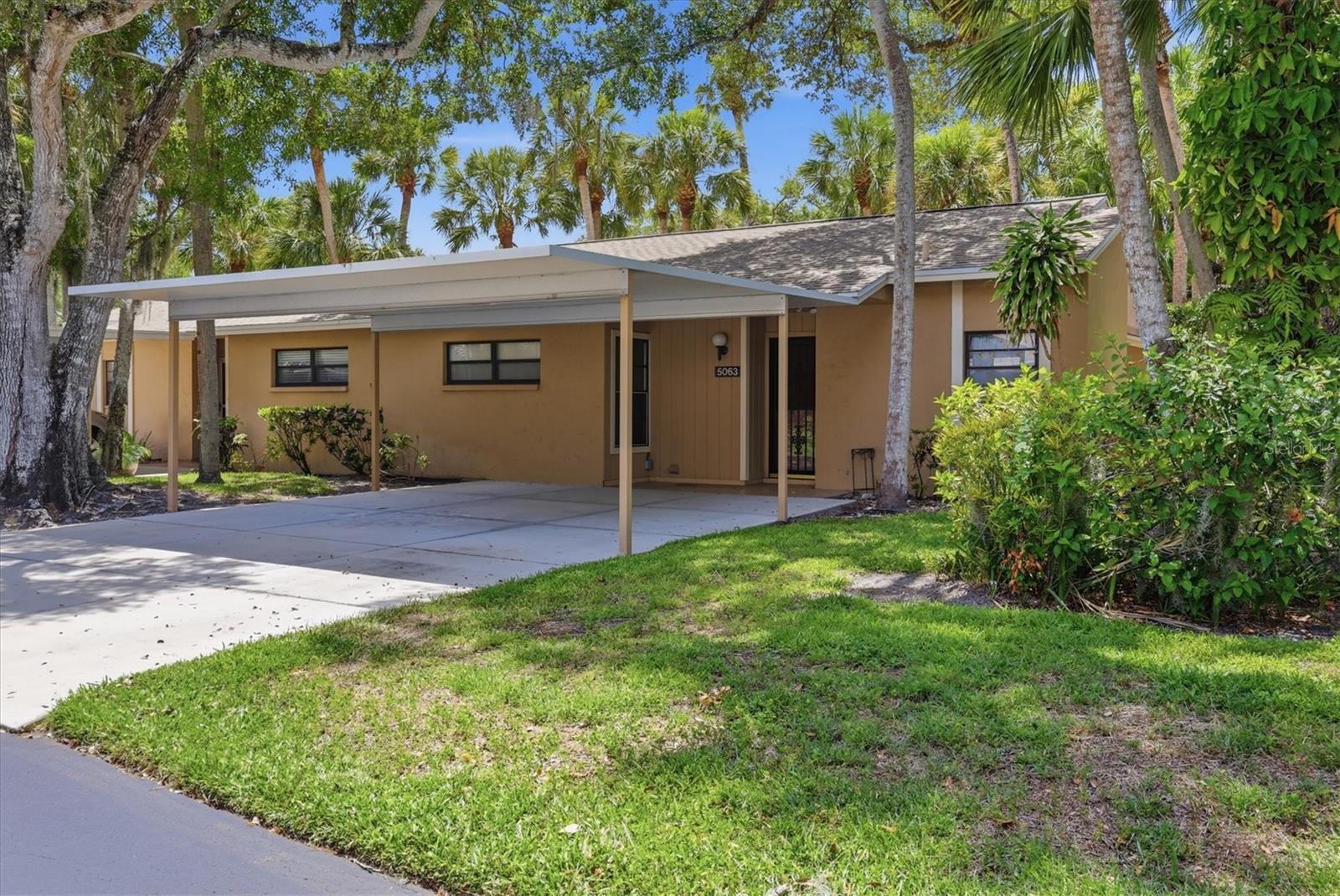 5063 VILLAGE GARDENS DRIVE 9