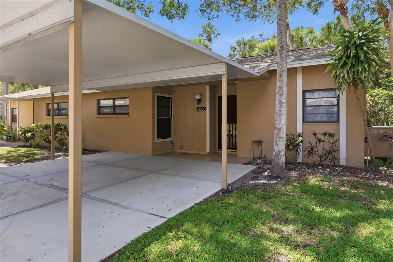 5063 VILLAGE GARDENS DRIVE 9
