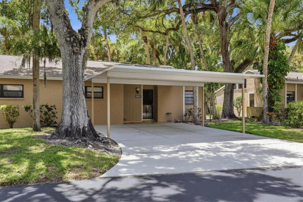 5063 VILLAGE GARDENS DR # 9, SARASOTA, FL 34234 - Image 89d0cb7daf449e0c8db4bfaedc36cb48/1900081745