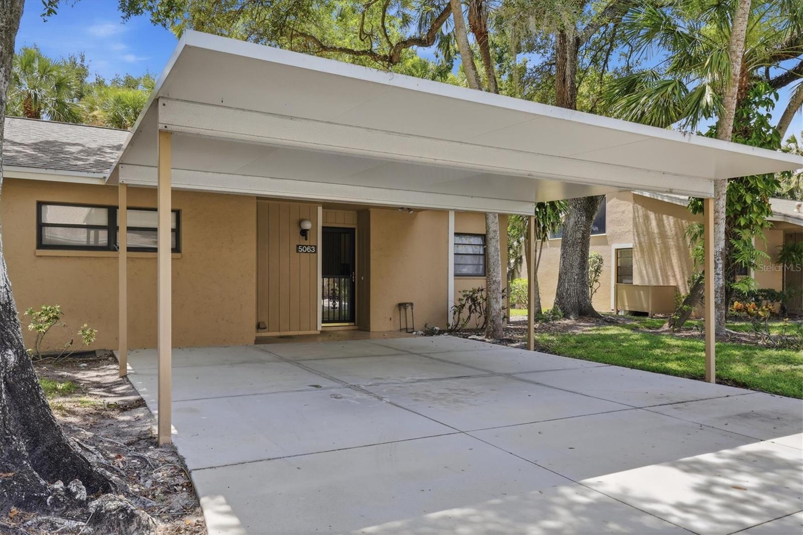 5063 VILLAGE GARDENS DRIVE 9
