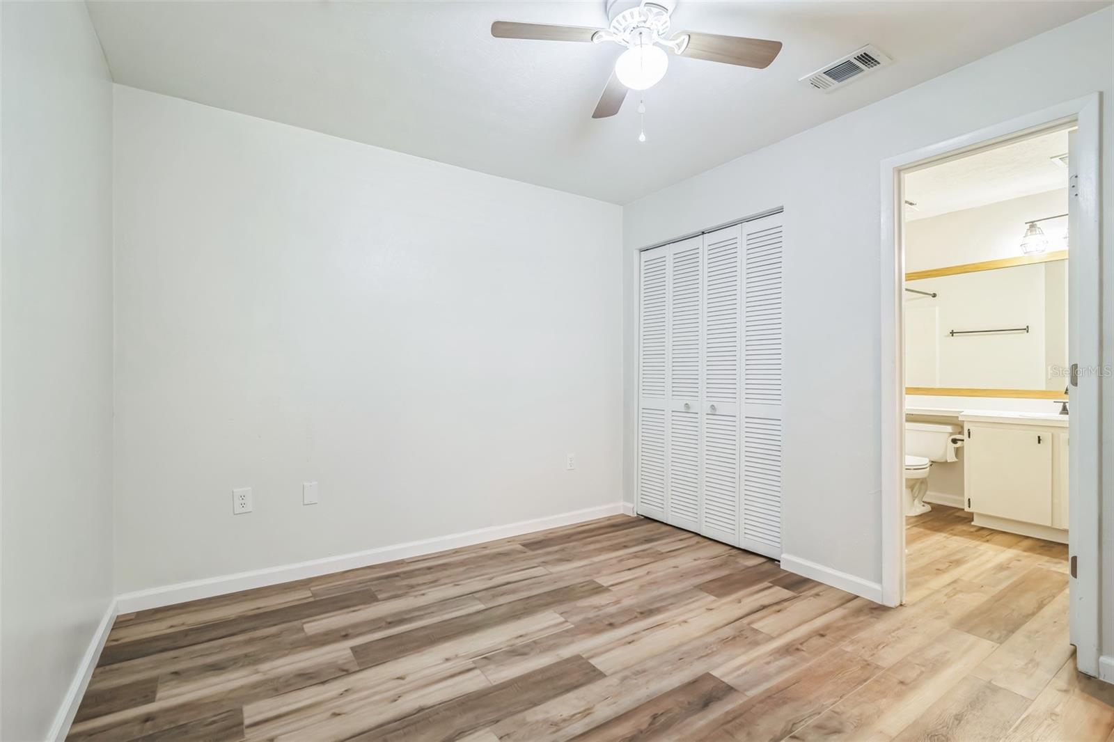 UNIV TERRACE W - Residential Lease