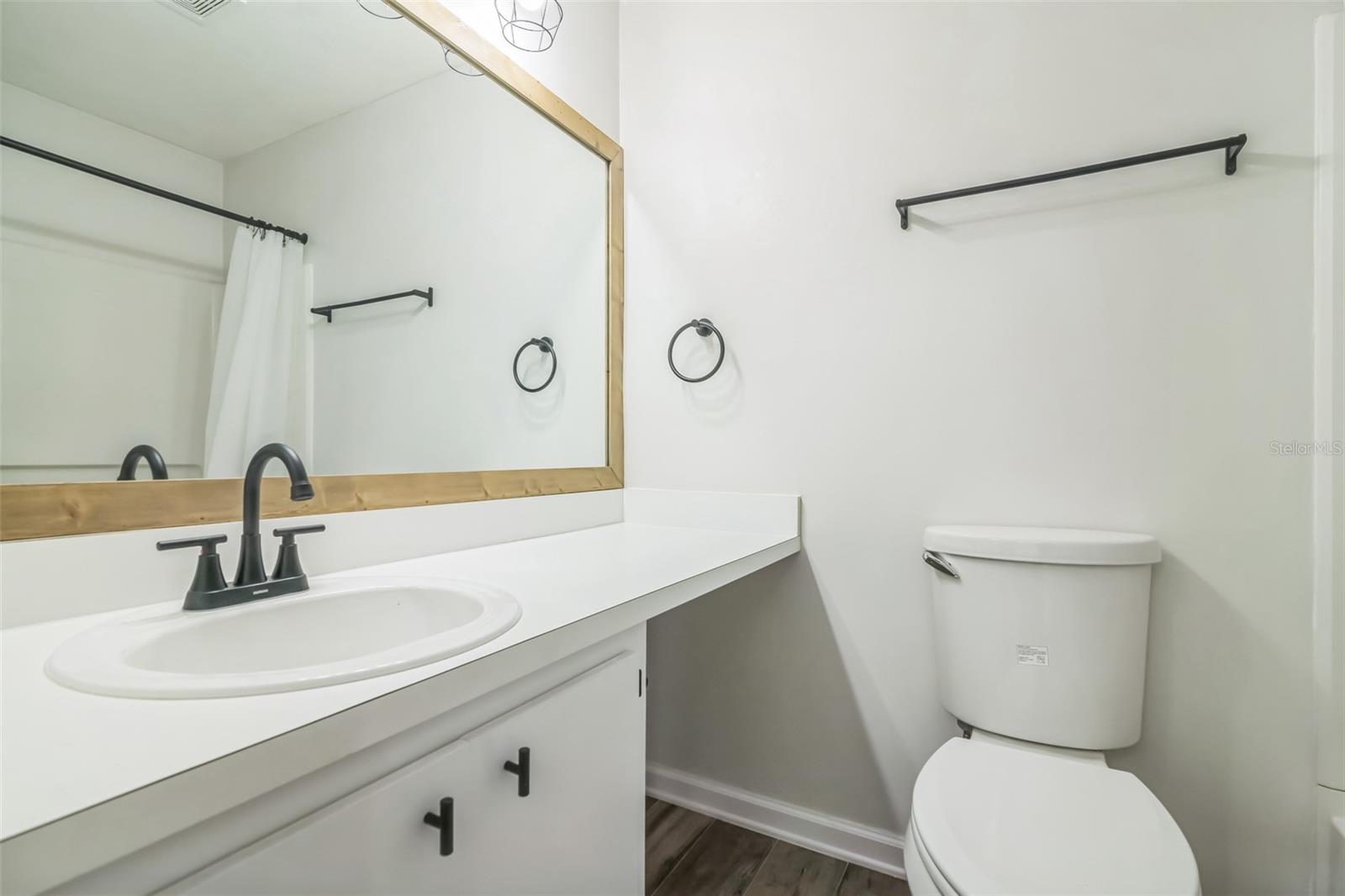 UNIV TERRACE W - Residential Lease