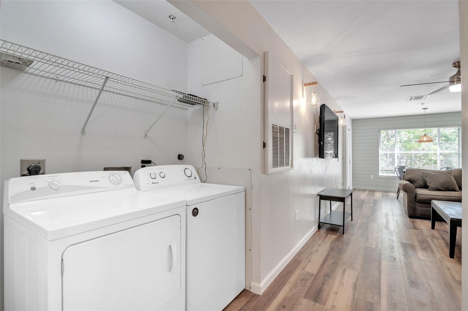 UNIV TERRACE W - Residential Lease