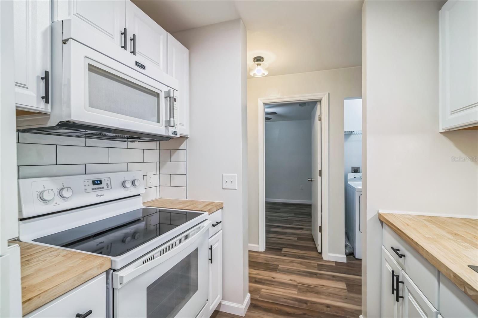 UNIV TERRACE W - Residential Lease