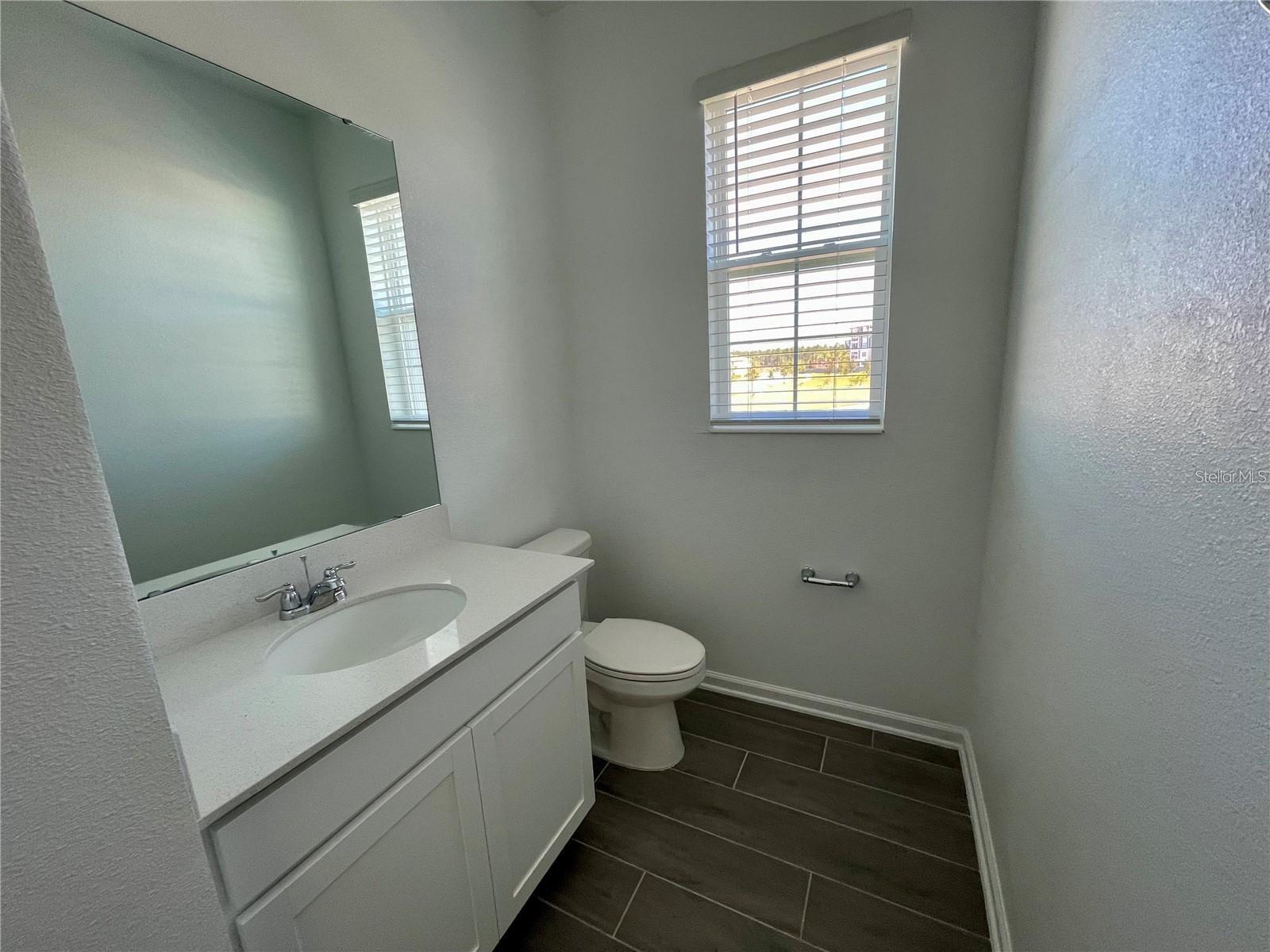 STOREY GROVE - Residential Lease