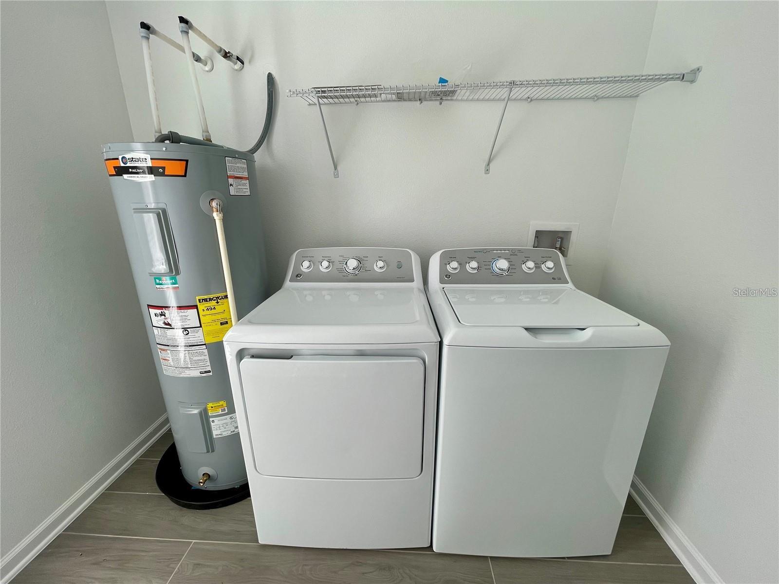 STOREY GROVE - Residential Lease