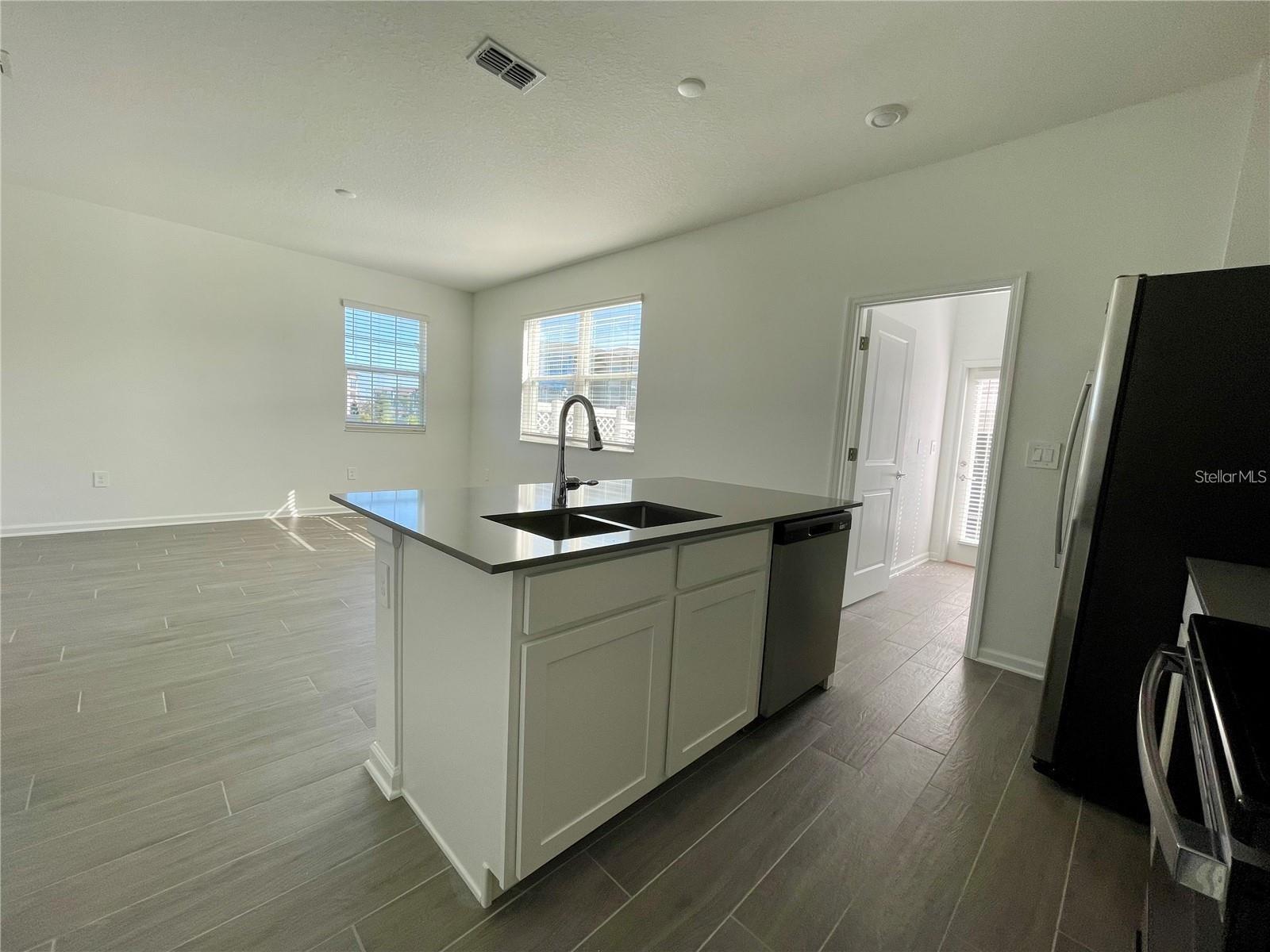 STOREY GROVE - Residential Lease