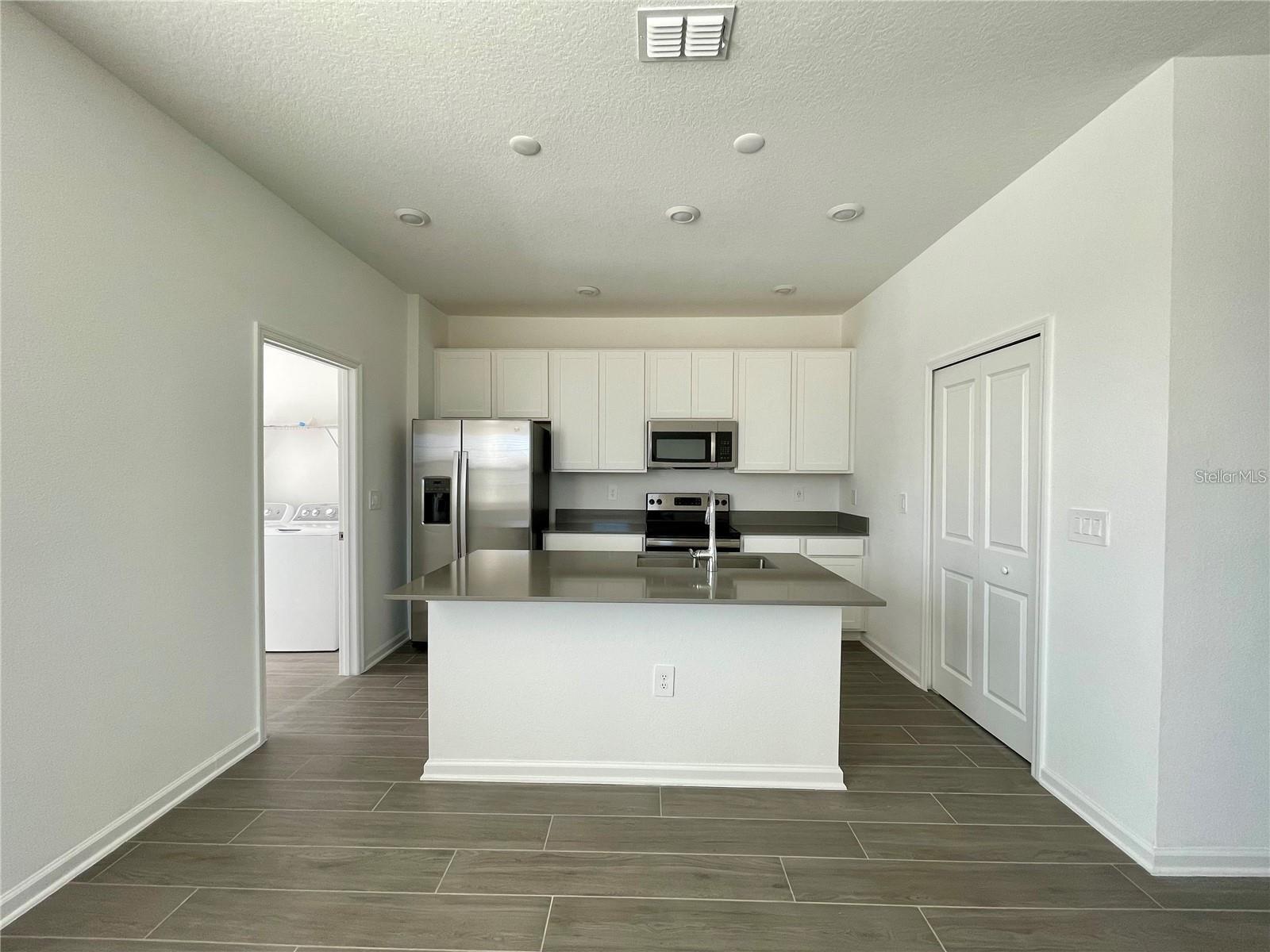 STOREY GROVE - Residential Lease