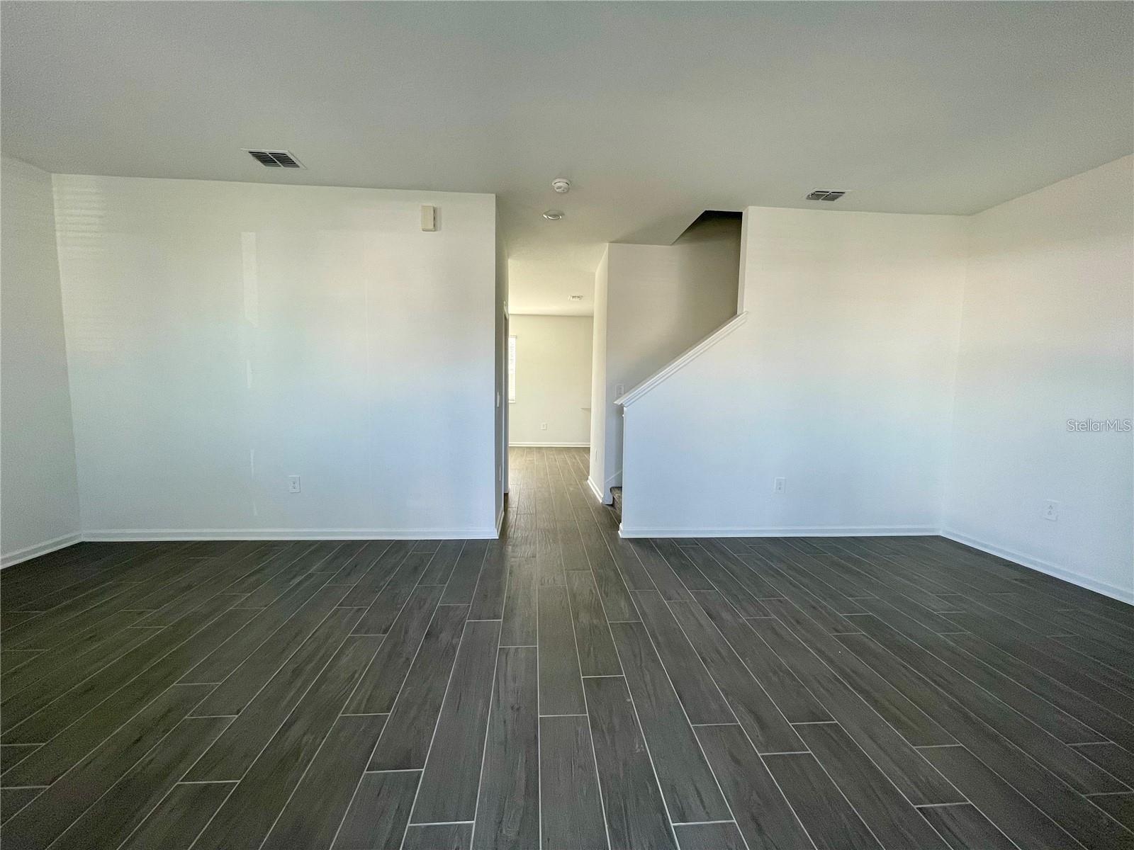 STOREY GROVE - Residential Lease