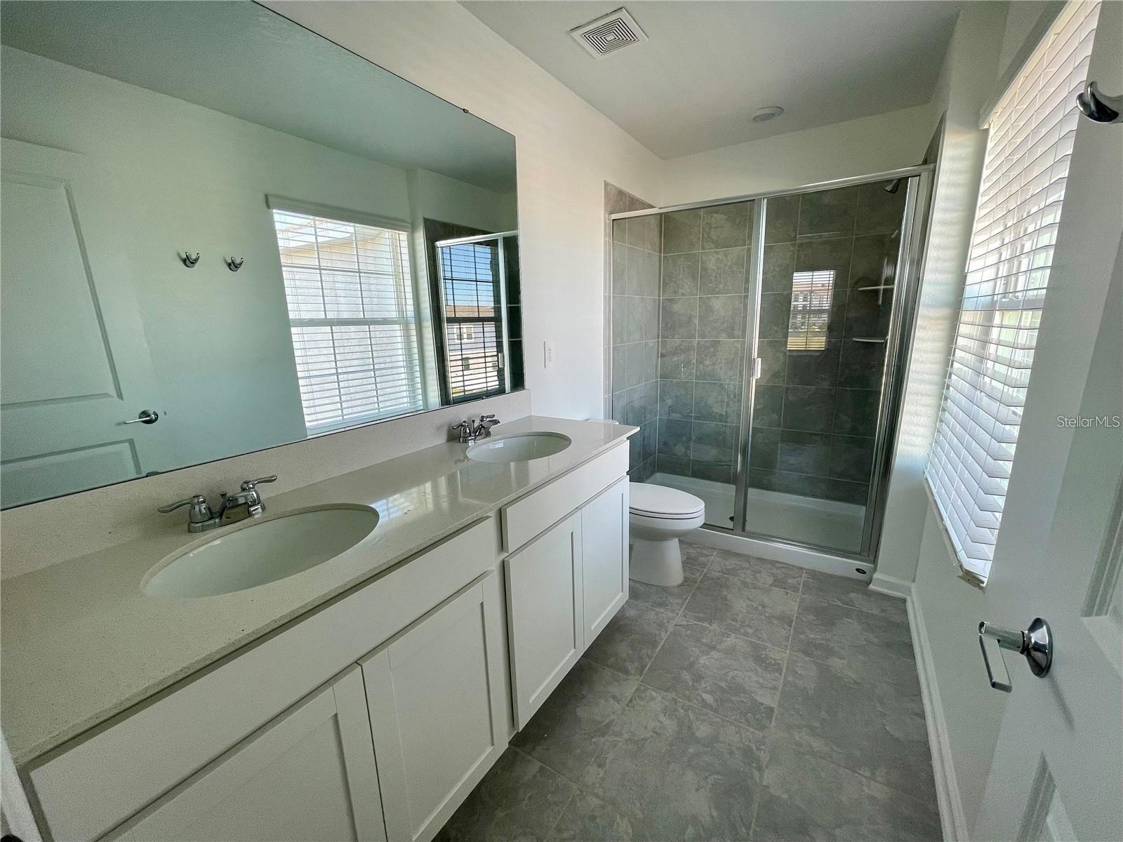 STOREY GROVE - Residential Lease