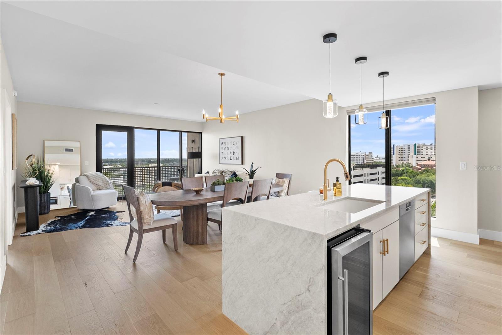 199 DALI BOULEVARD 1001