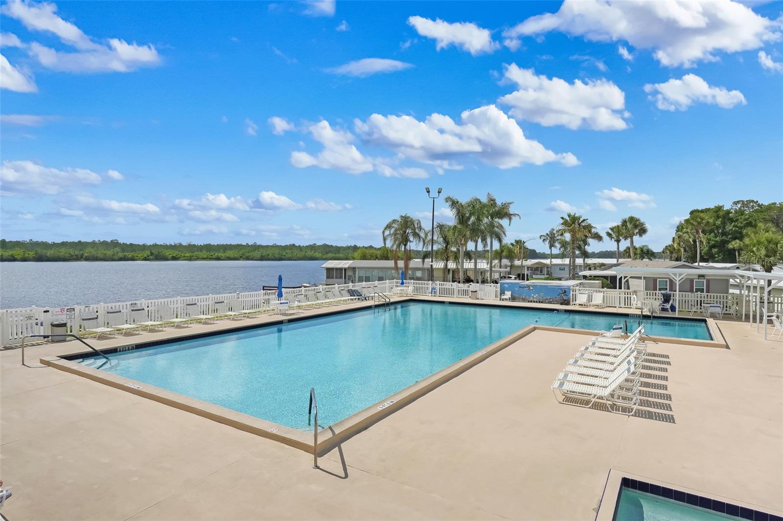OUTDOOR RES/ORLANDO - Residential