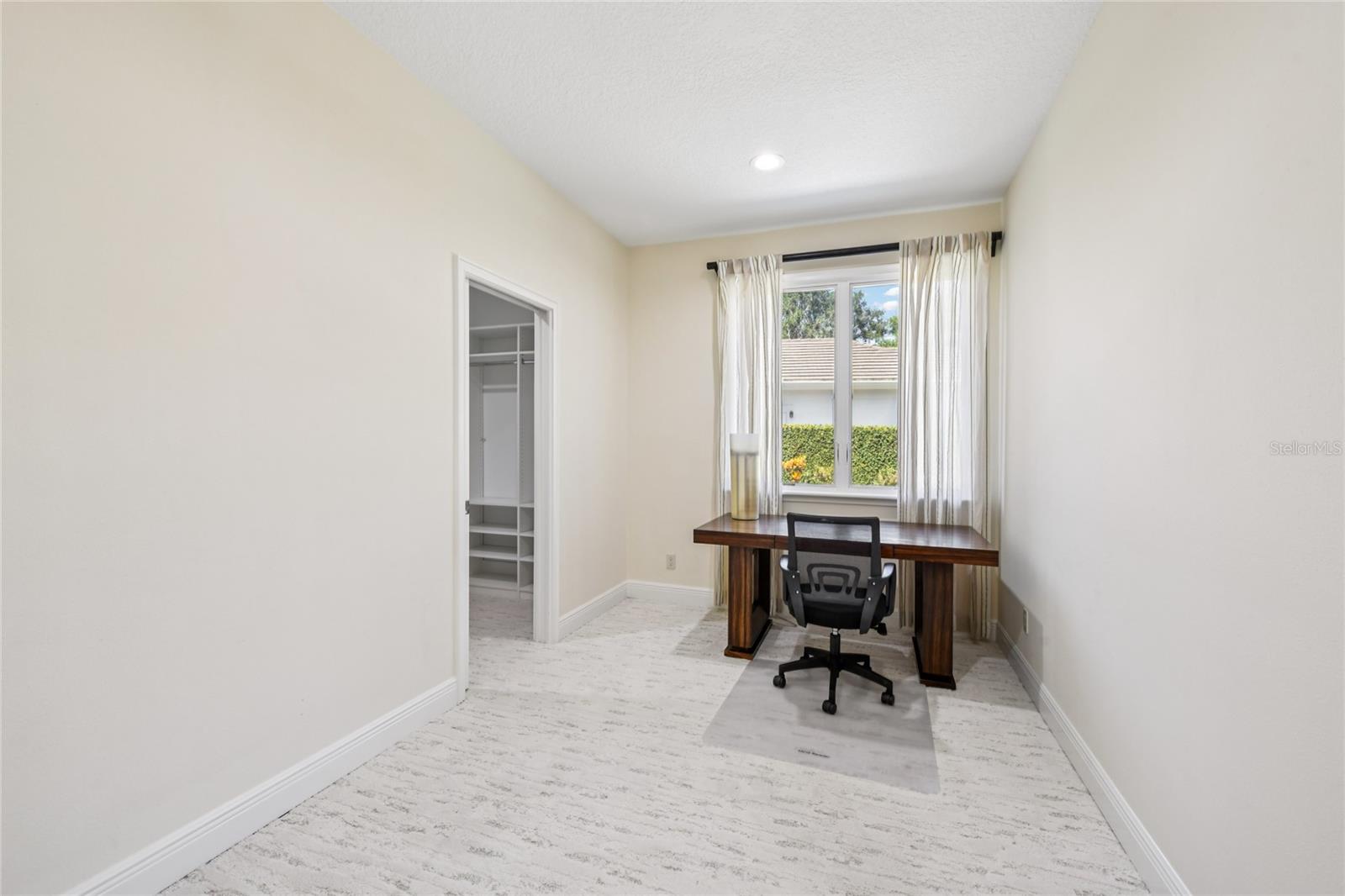 ISLEWORTH - Residential