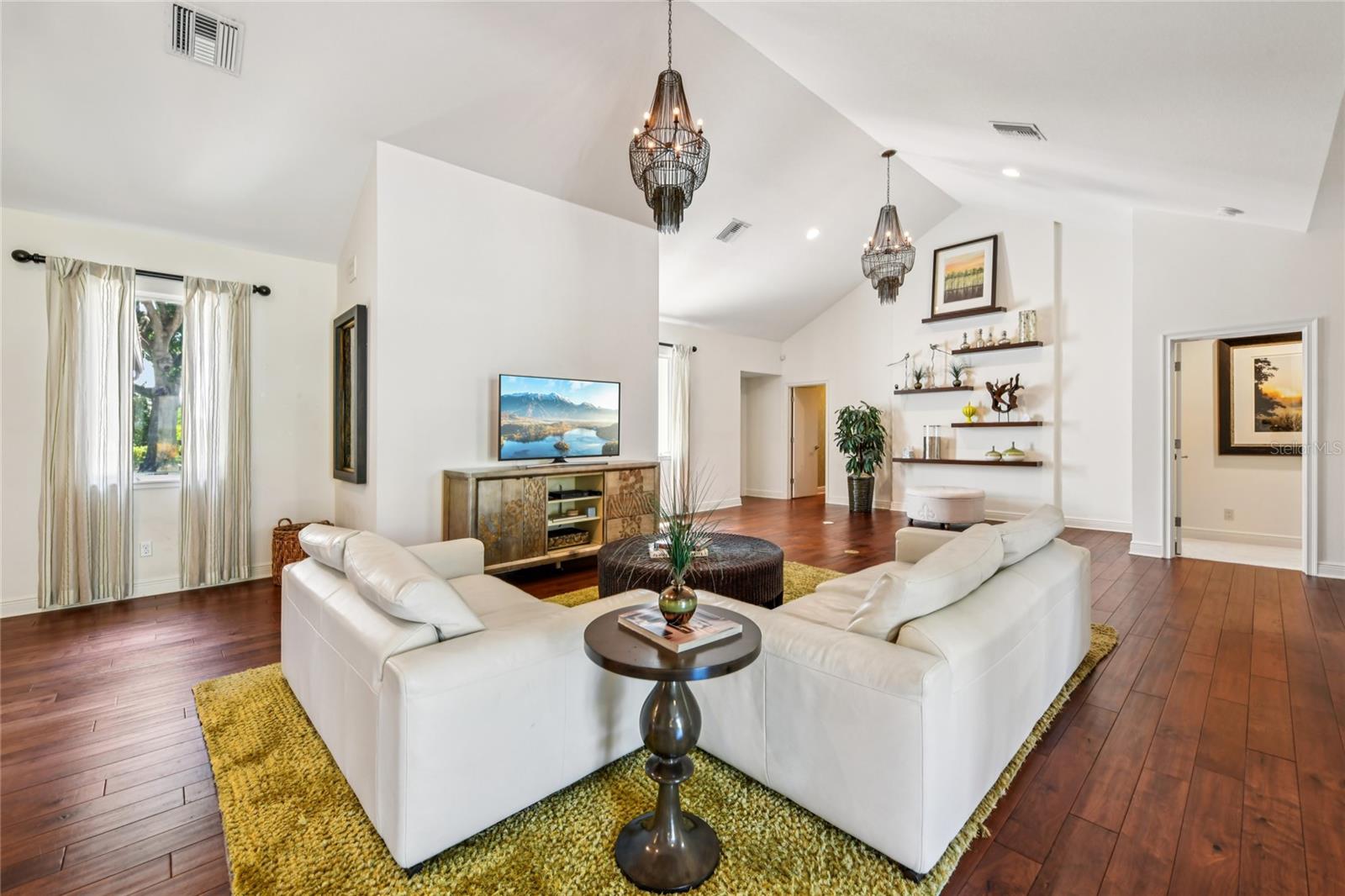 ISLEWORTH - Residential