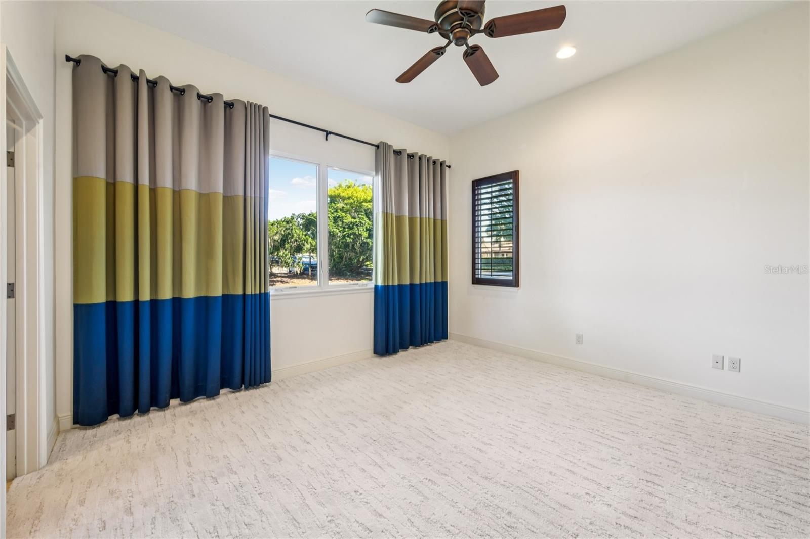 ISLEWORTH - Residential