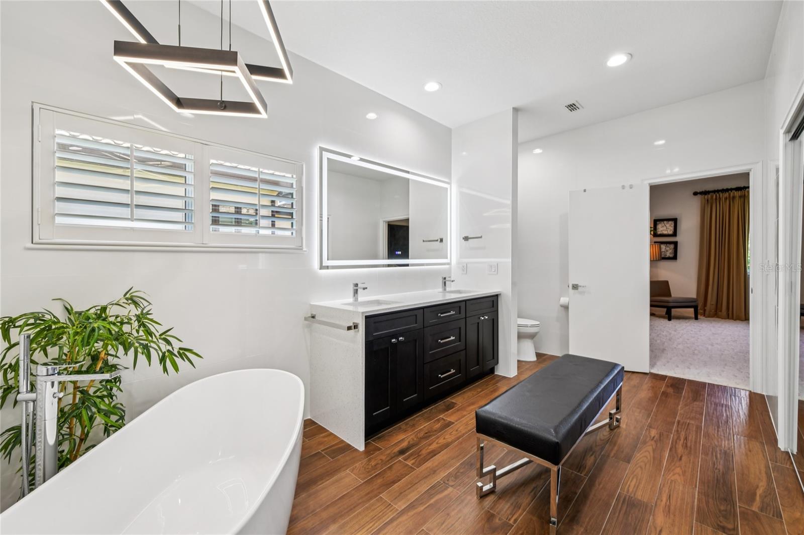 ISLEWORTH - Residential