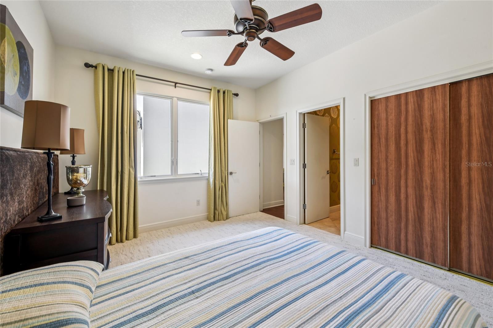 ISLEWORTH - Residential