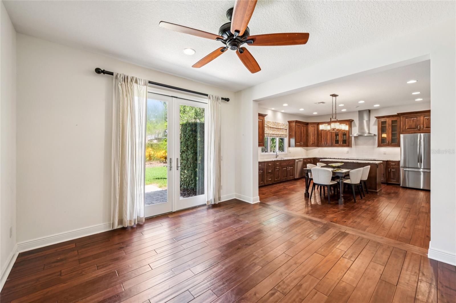 ISLEWORTH - Residential