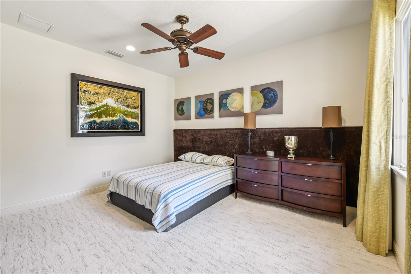 ISLEWORTH - Residential