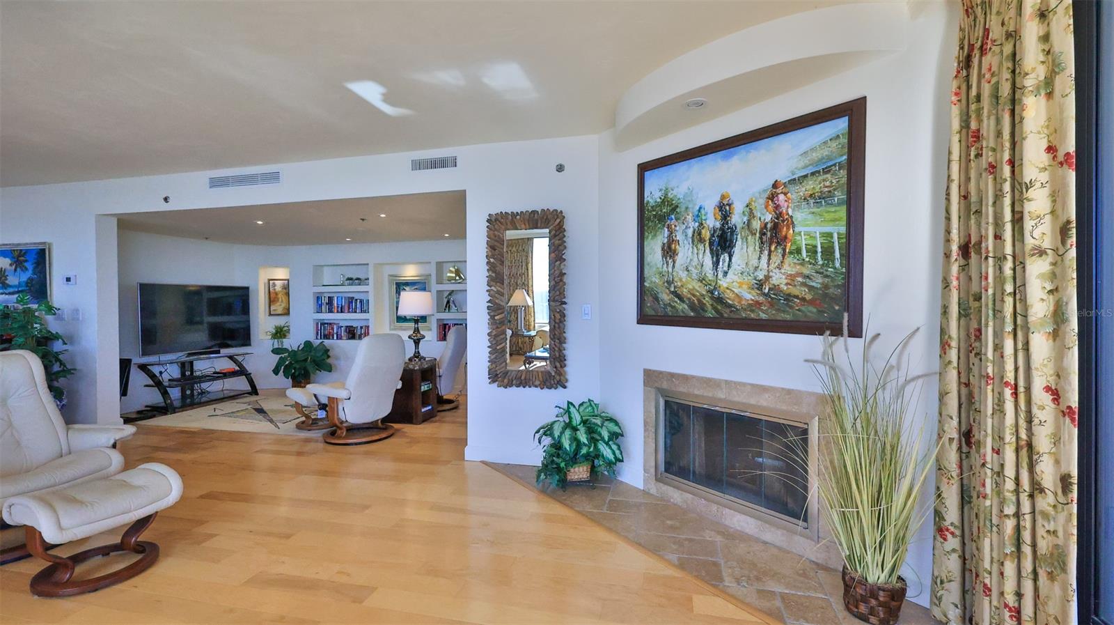 Tradewinds Condo - Residential