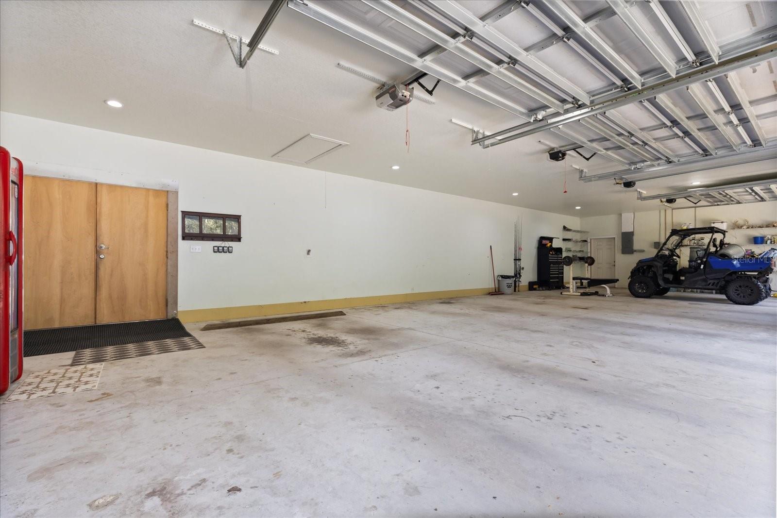 NOT IN A SUBDIVISION - Residential