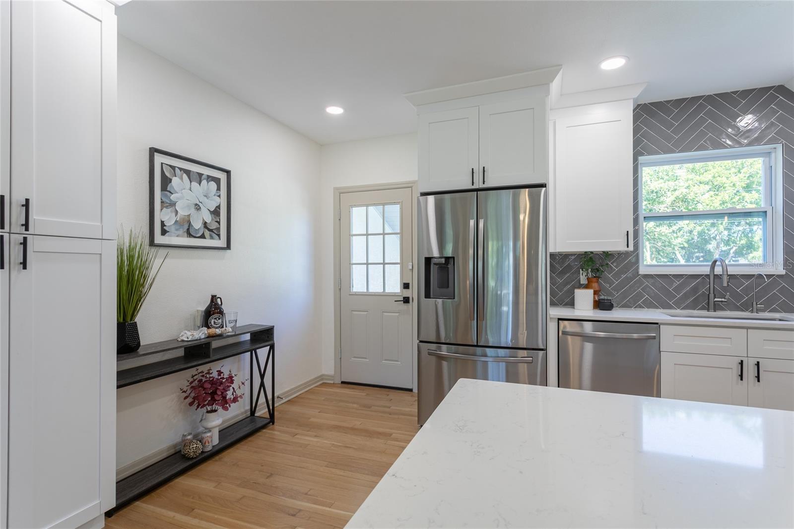 COFFEE POT ADD SNELL & HAMLETTS - Residential