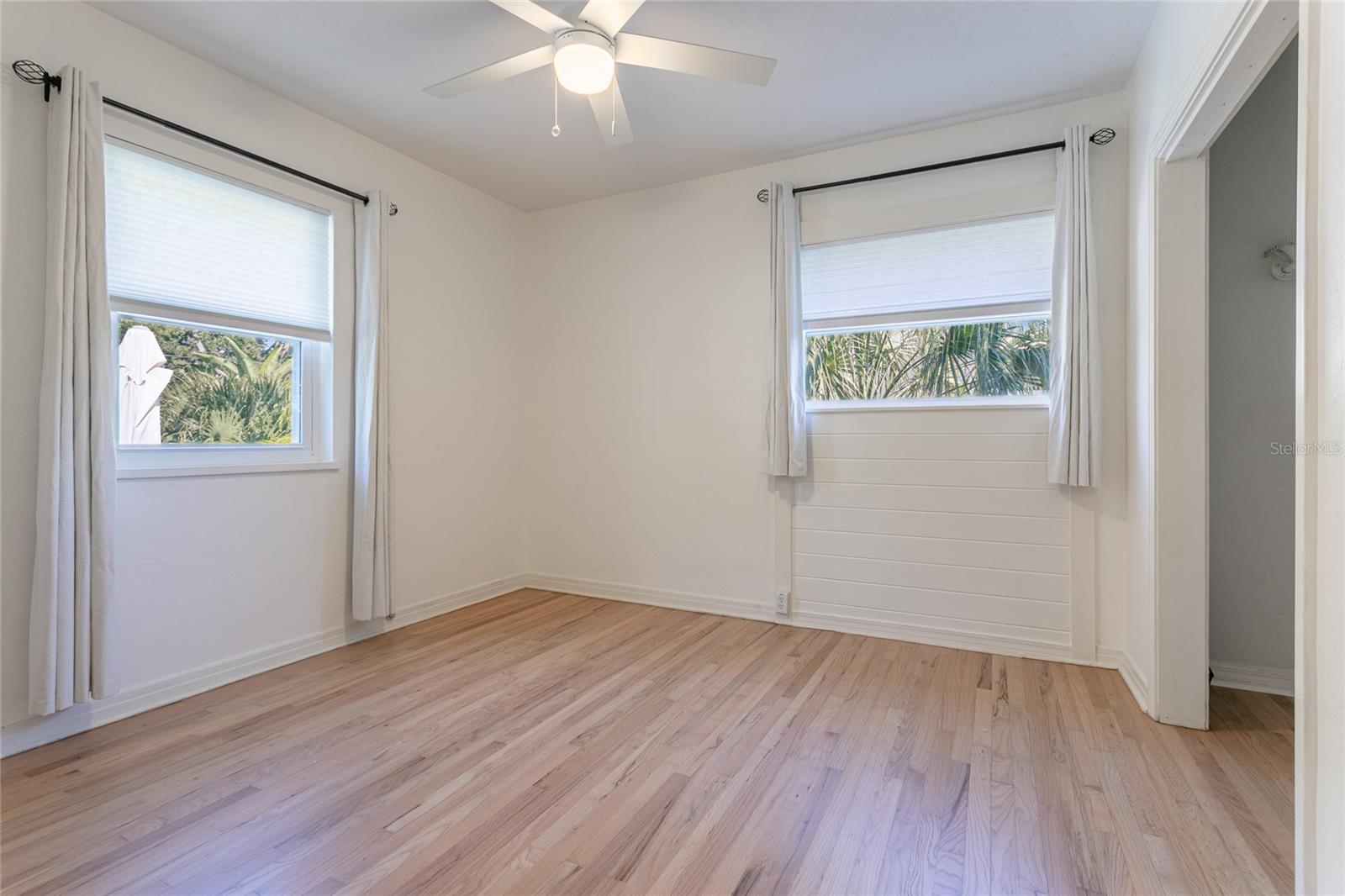 COFFEE POT ADD SNELL & HAMLETTS - Residential