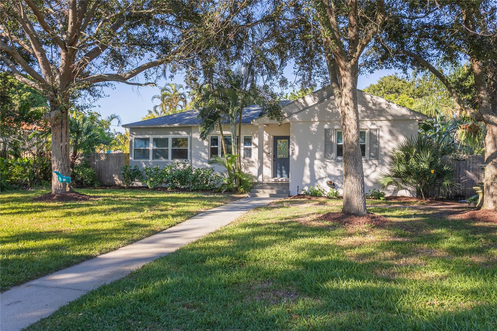 COFFEE POT ADD SNELL & HAMLETTS - Residential