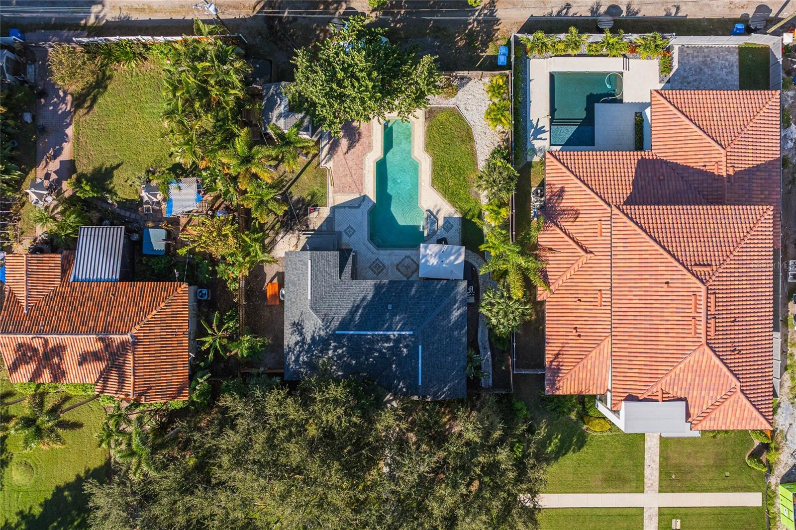 COFFEE POT ADD SNELL & HAMLETTS - Residential