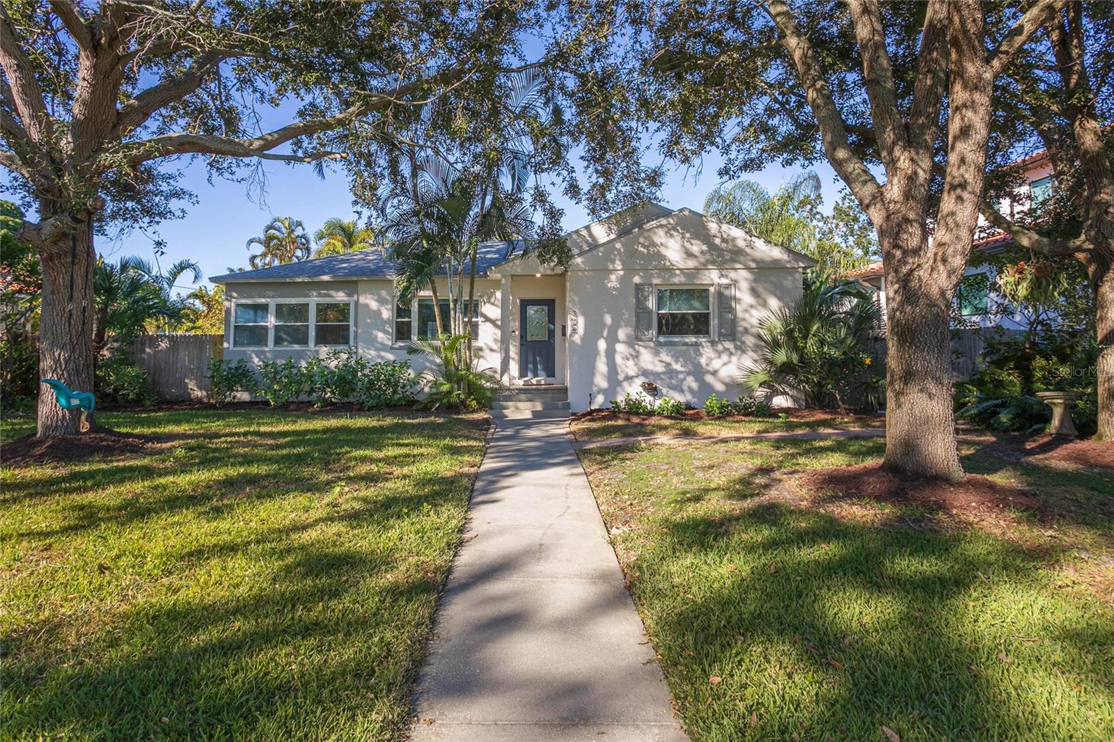 COFFEE POT ADD SNELL & HAMLETTS - Residential