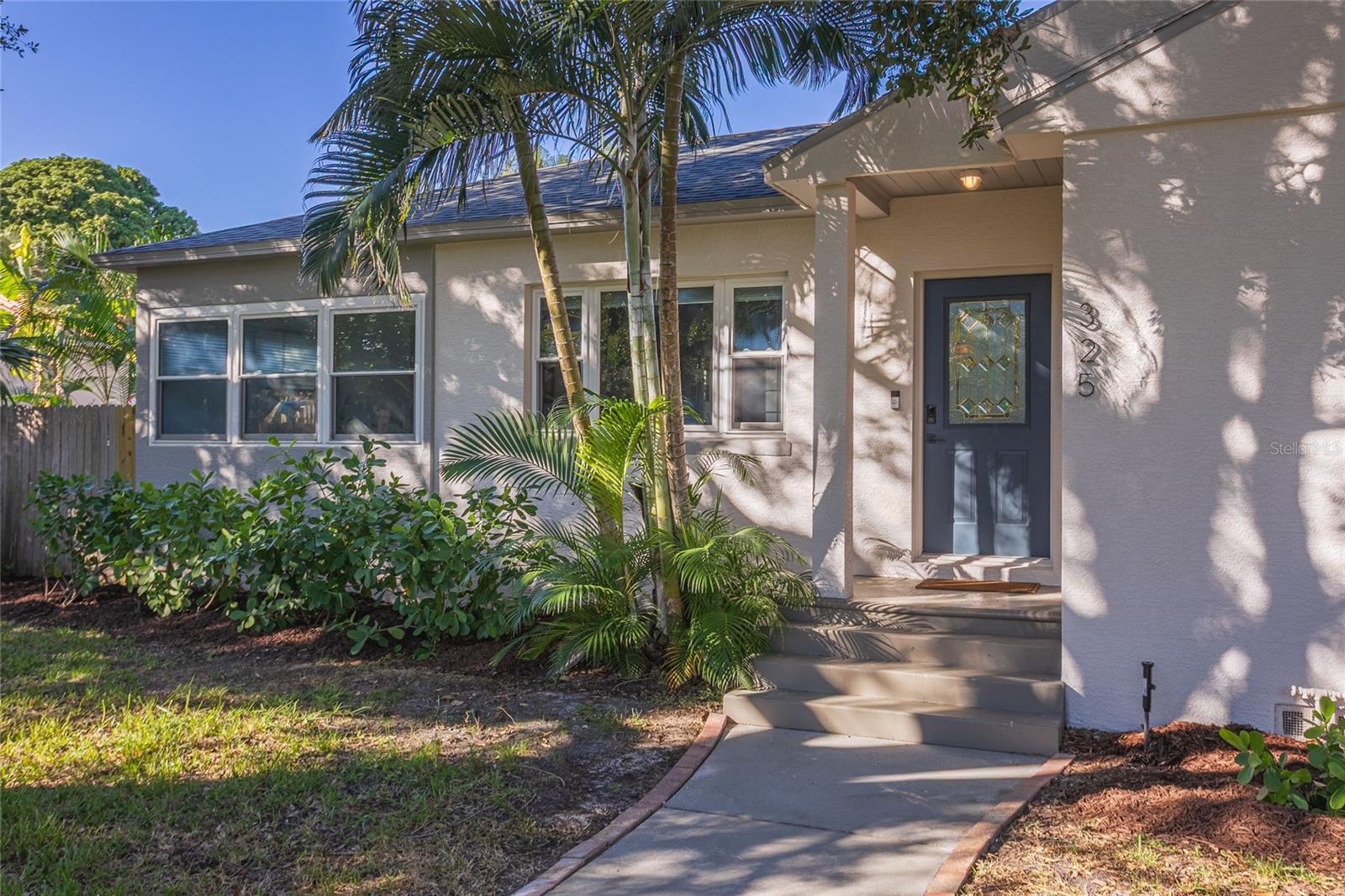 COFFEE POT ADD SNELL & HAMLETTS - Residential