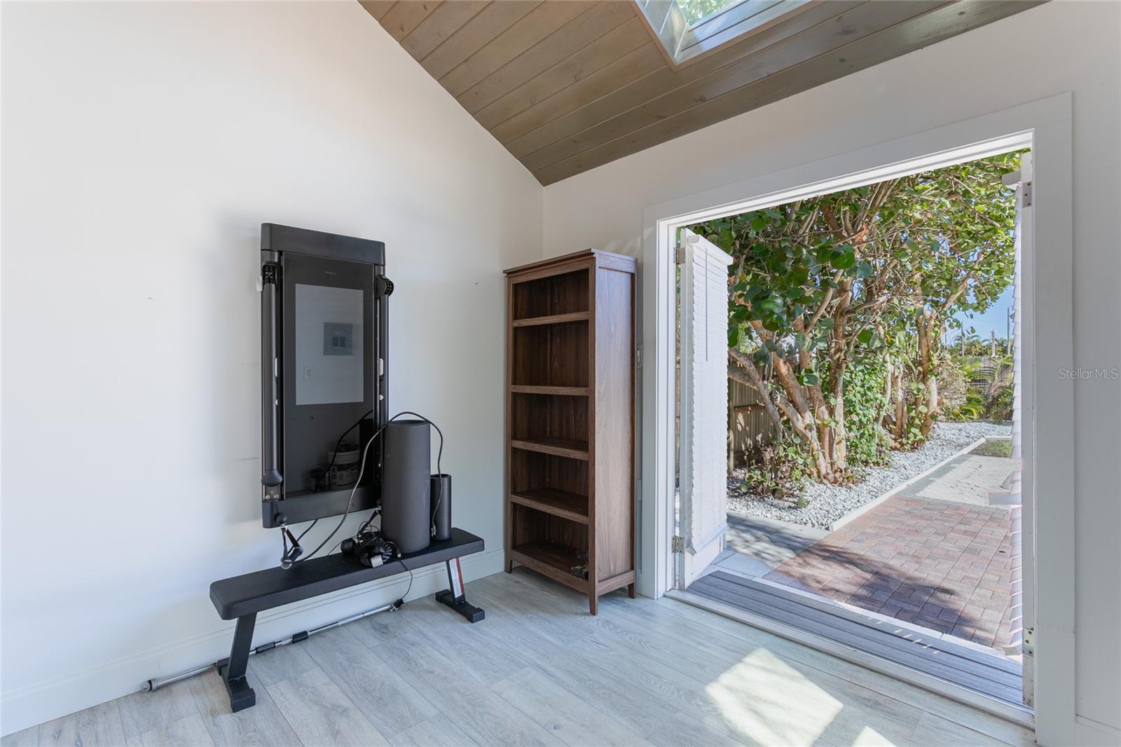 COFFEE POT ADD SNELL & HAMLETTS - Residential