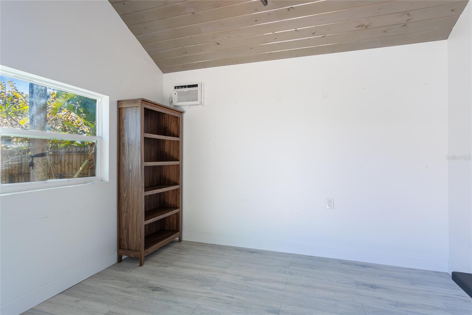 COFFEE POT ADD SNELL & HAMLETTS - Residential