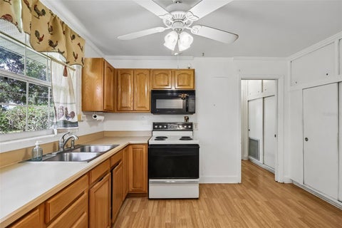 Tiny photo for 206 SE 28th Avenue, Ocala, FL 34471 (MLS # O6446161)