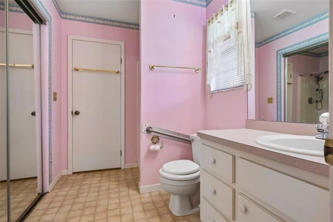 Tiny photo for 206 SE 28th Avenue, Ocala, FL 34471 (MLS # O6446161)