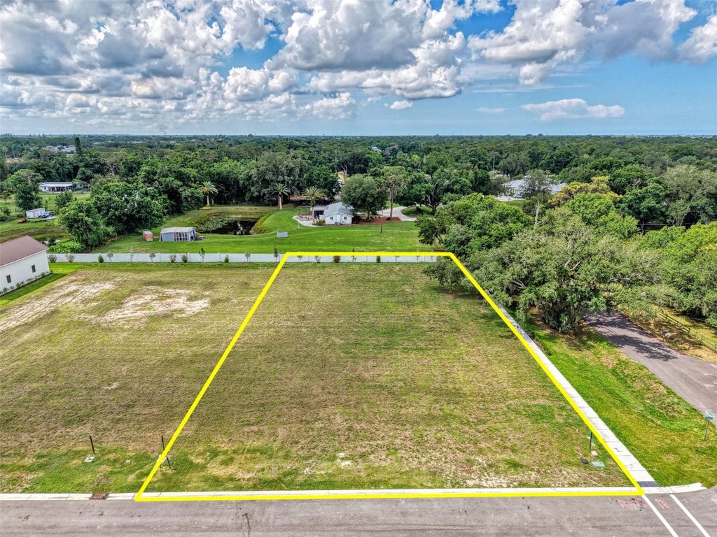 Photo of 6601 Paladin Ct, Sarasota, FL 34241 (MLS # O6418837)