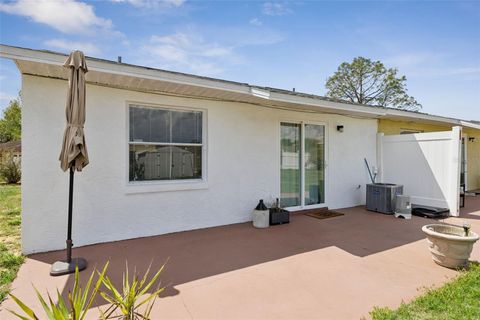 Tiny photo for 220 Ridgecrest Loop, Minneola, FL 34715 (MLS # O6395627)