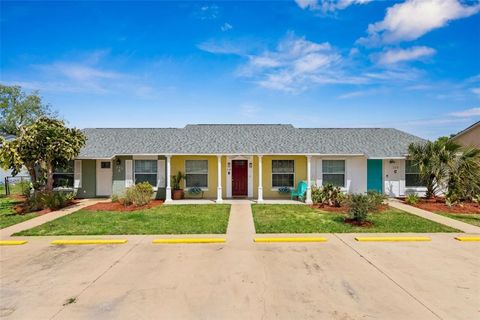 Photo of 220 Ridgecrest Loop, Minneola, FL 34715 (MLS # O6395627)