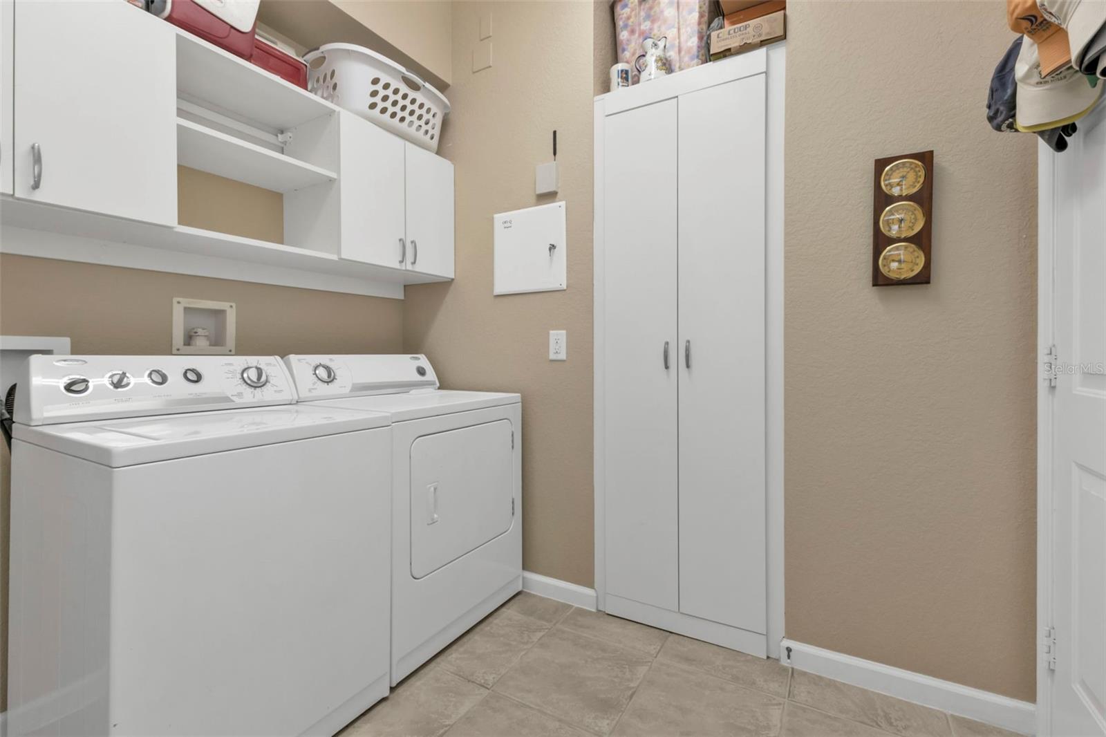 RIVERWOOD - Residential