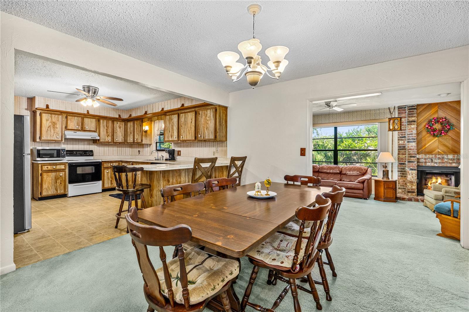 SWEETWATER HILLS UNIT 01 - Residential