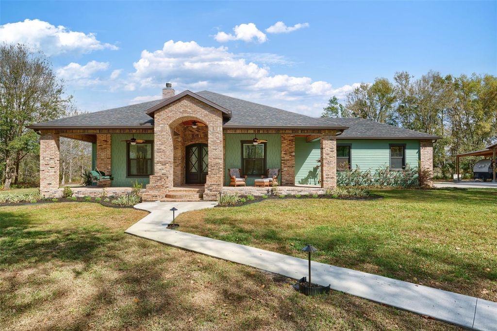 Photo of 6206 Five Acre Road, Plant City, FL 33565 (MLS # TB8483756)