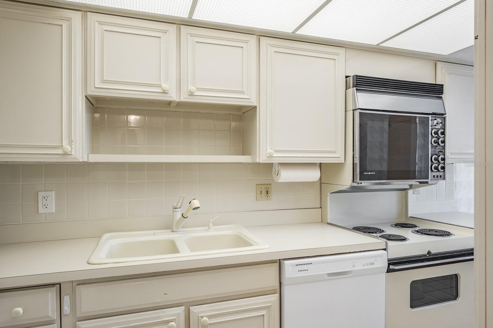 WEATHERLY THE CONDO - Residential