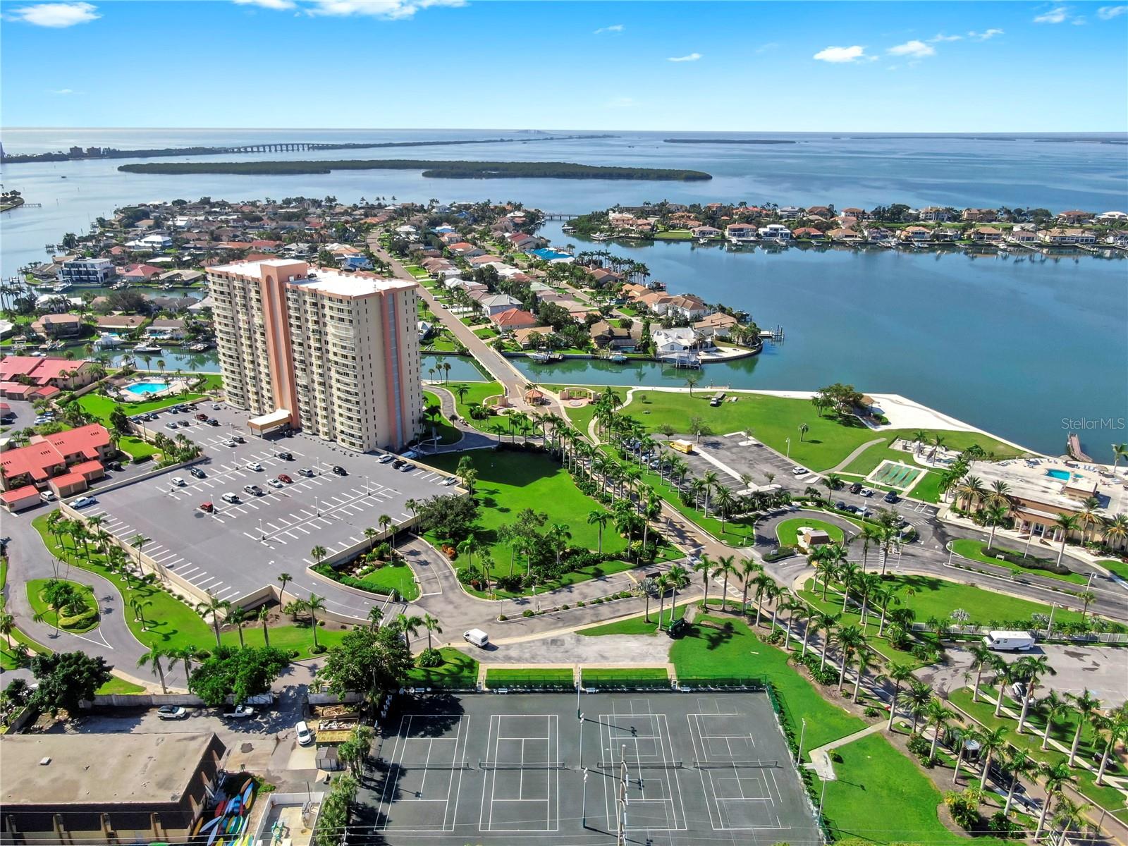 BAYWAY ISLES POINT BRITTANY SIX - Residential