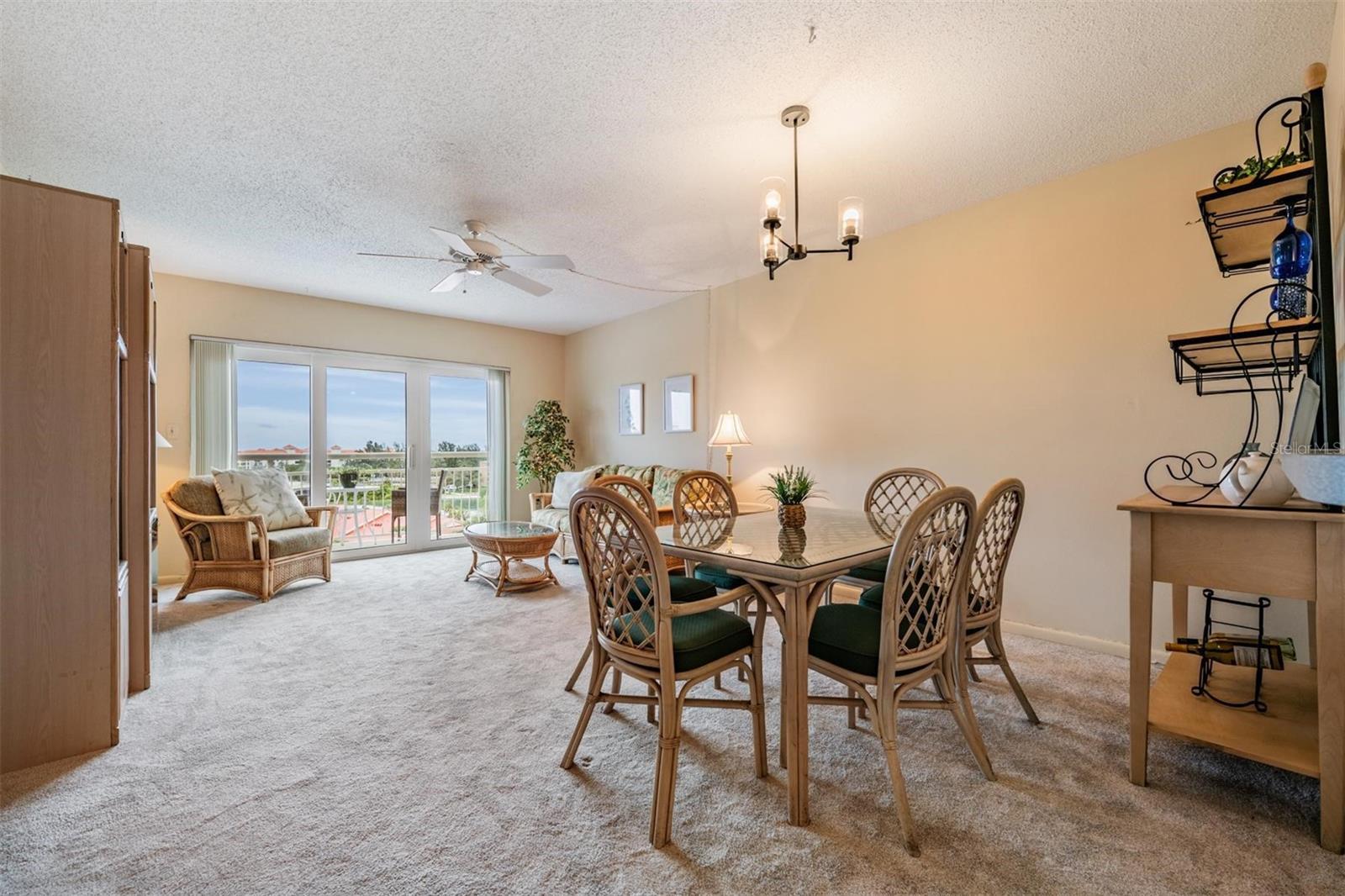 BAYWAY ISLES POINT BRITTANY SIX - Residential