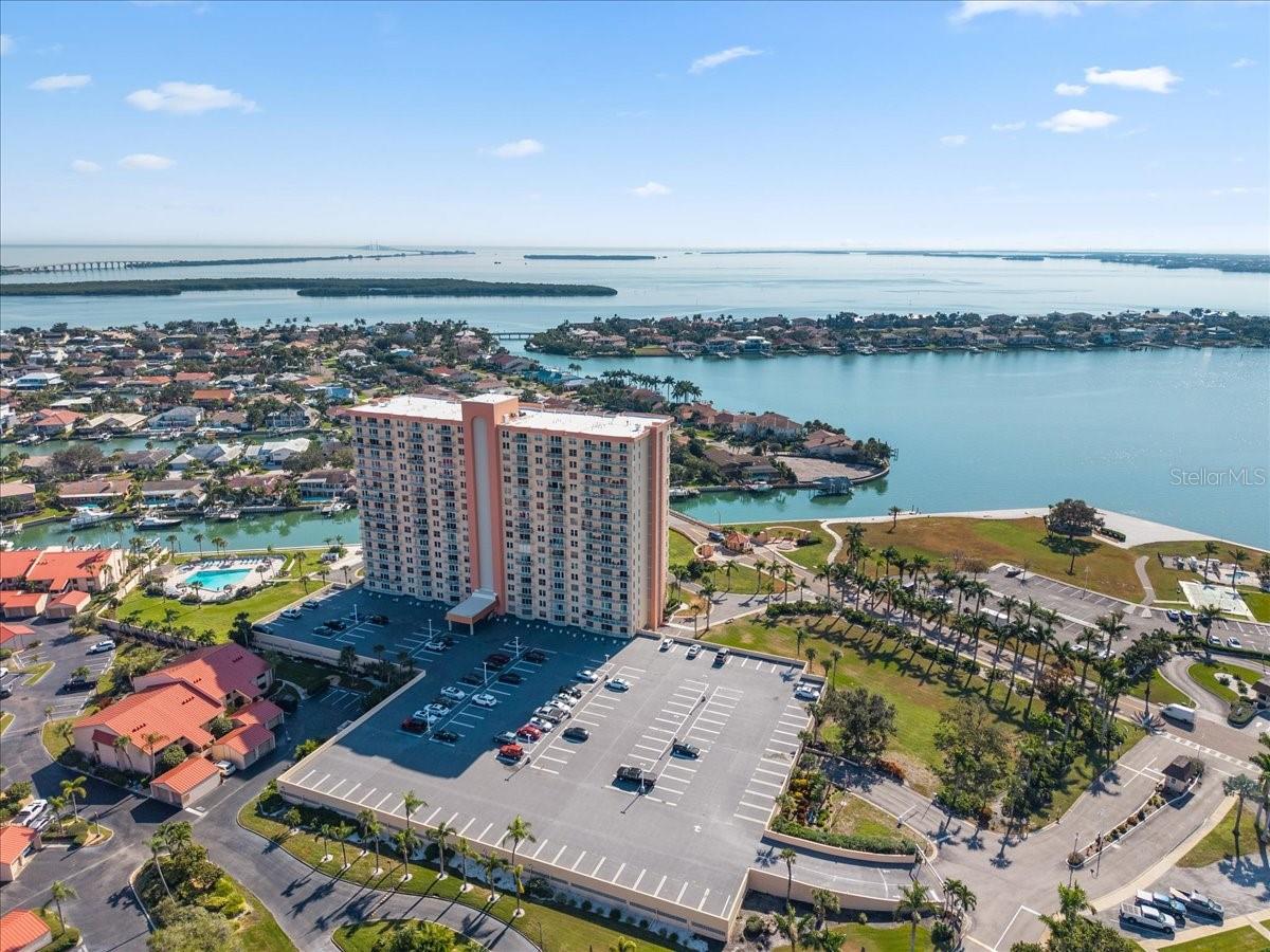 BAYWAY ISLES POINT BRITTANY SIX - Residential