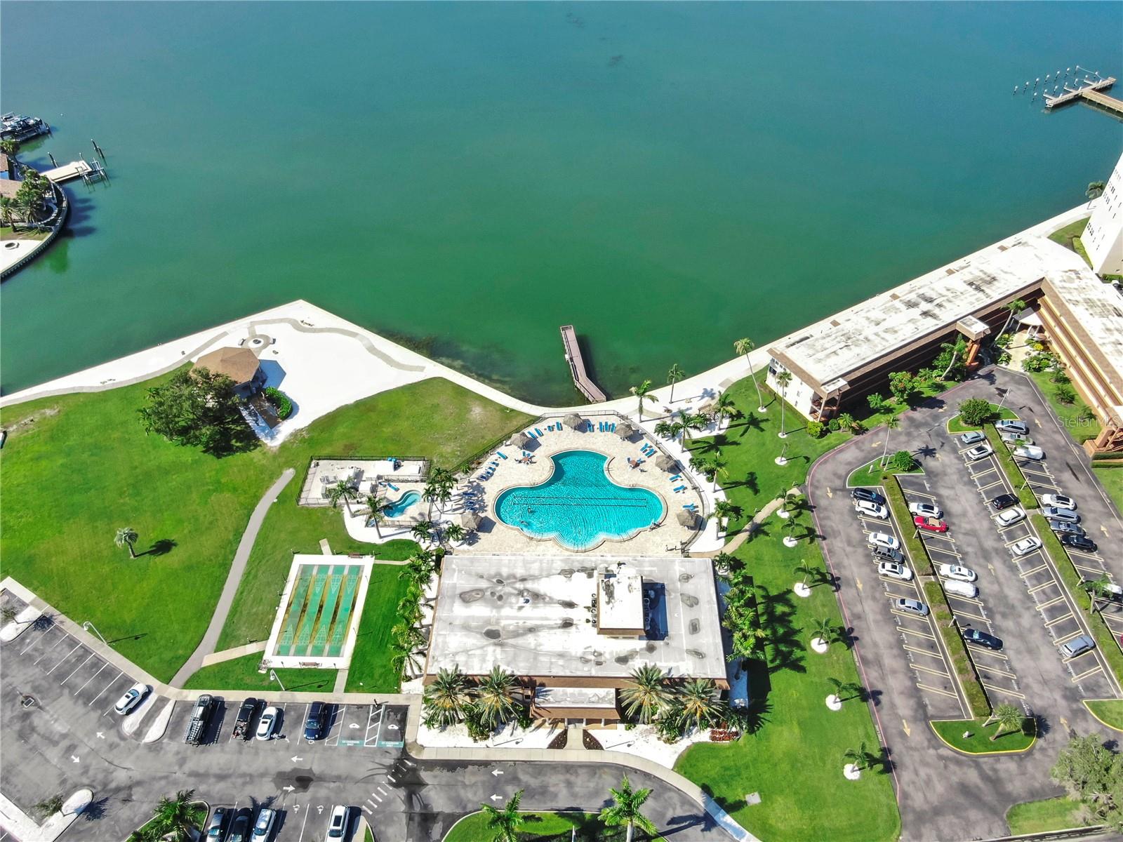 BAYWAY ISLES POINT BRITTANY SIX - Residential