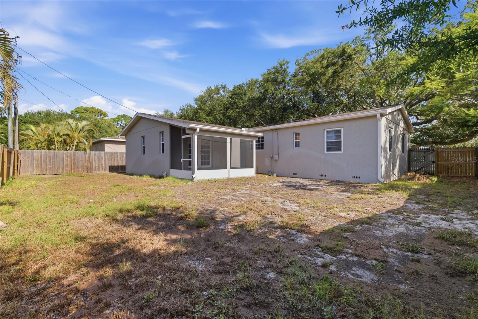 LESLEE HEIGHTS - Residential