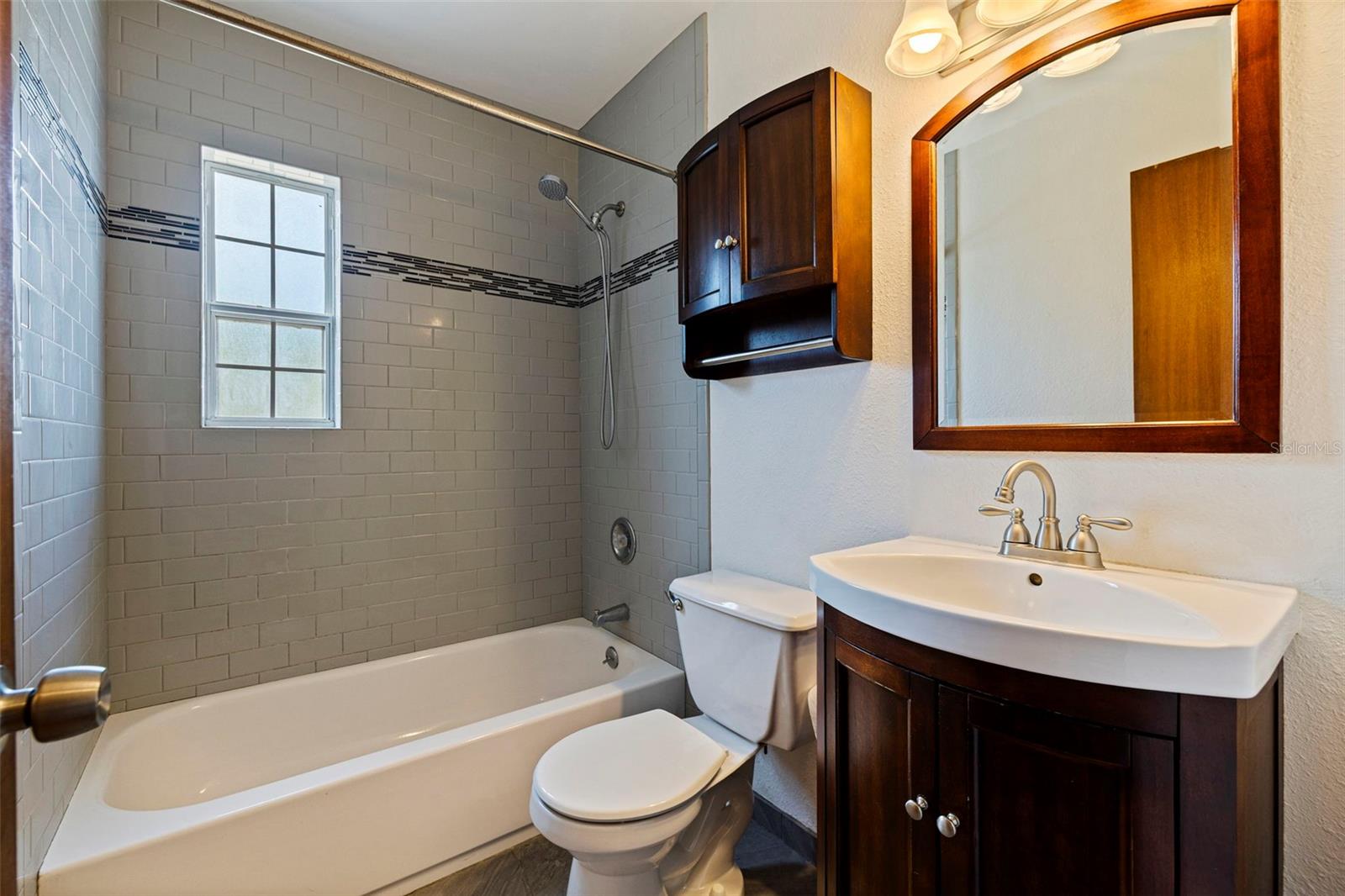 LESLEE HEIGHTS - Residential